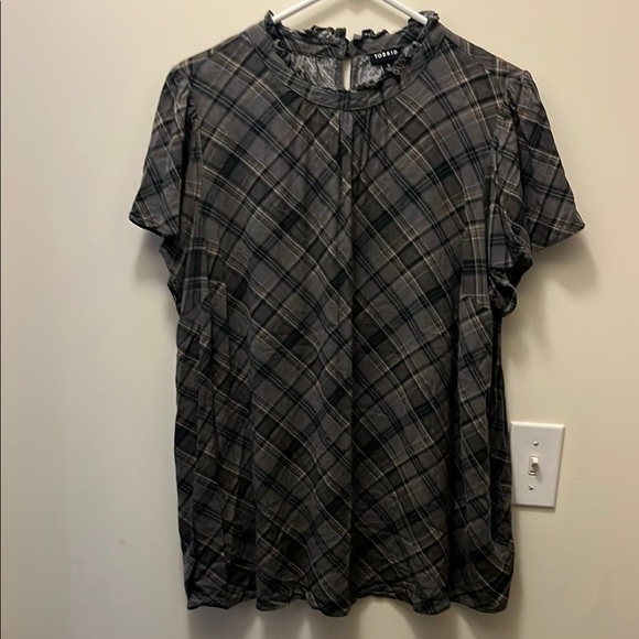 Torrid Gray Plaid Women's Top - Picture 1 of 13